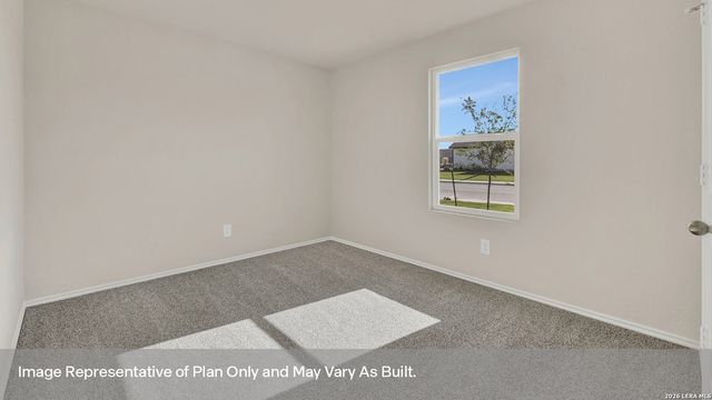 1035 Gladys Run, Seguin, TX 78155
