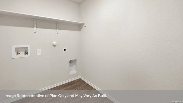 1035 Gladys Run, Seguin, TX 78155