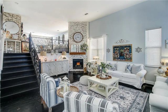 3533 Millhouse Court, Riverside, CA 92503