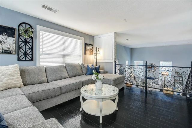 3533 Millhouse Court, Riverside, CA 92503