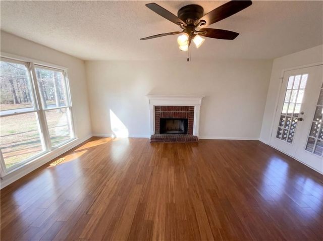 1012 Crown Corners Drive, Mcdonough, GA 30253