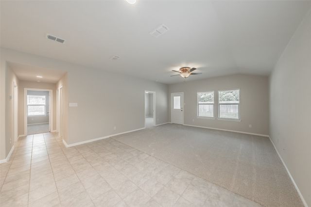 304 Abingdon Street, Azle, TX 76020