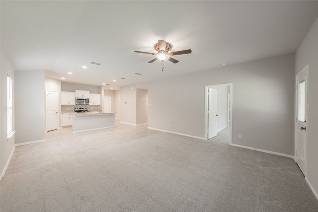 304 Abingdon Street, Azle, TX 76020