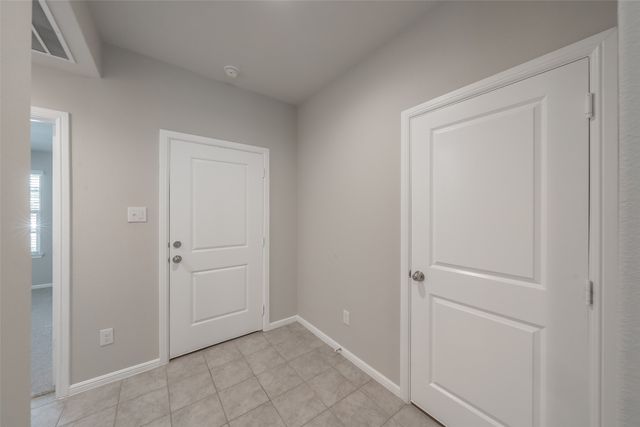 304 Abingdon Street, Azle, TX 76020