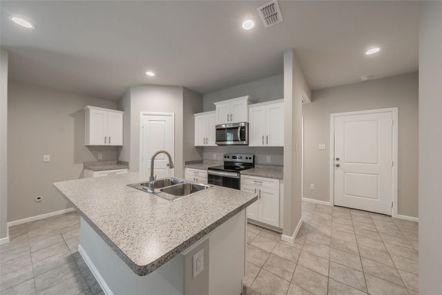 304 Abingdon Street, Azle, TX 76020