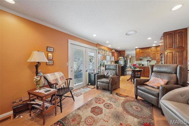 4 Parkrose Court, Ballwin, MO 63011