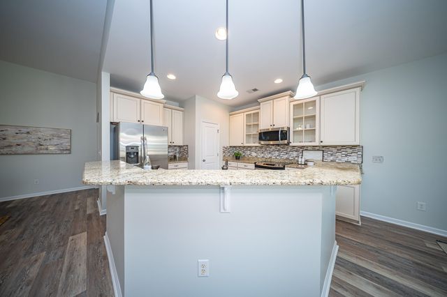 402 Pomegranate Drive, Goose Creek, SC 29445