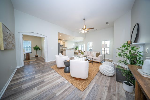 402 Pomegranate Drive, Goose Creek, SC 29445