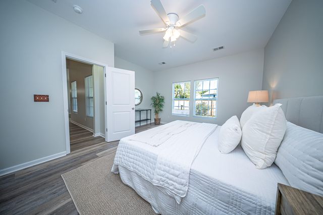 402 Pomegranate Drive, Goose Creek, SC 29445