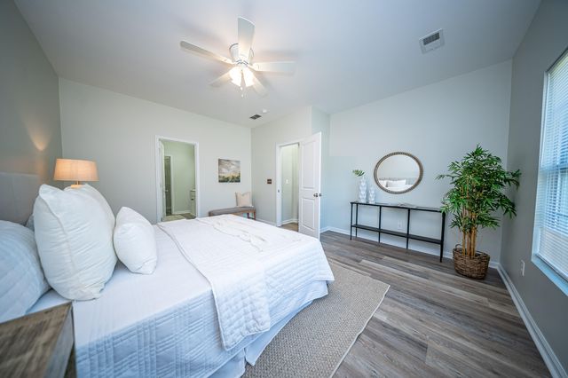 402 Pomegranate Drive, Goose Creek, SC 29445