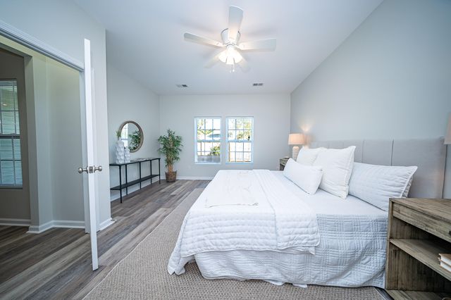 402 Pomegranate Drive, Goose Creek, SC 29445