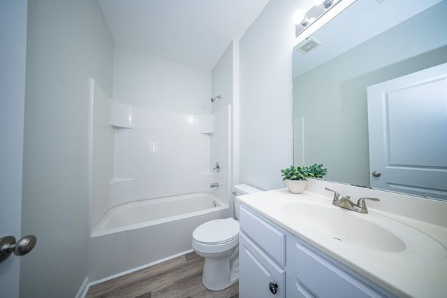 402 Pomegranate Drive, Goose Creek, SC 29445