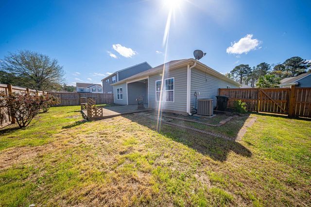 402 Pomegranate Drive, Goose Creek, SC 29445