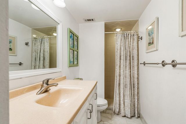 4450 Highway A1a 402, Vero Beach, FL 32963