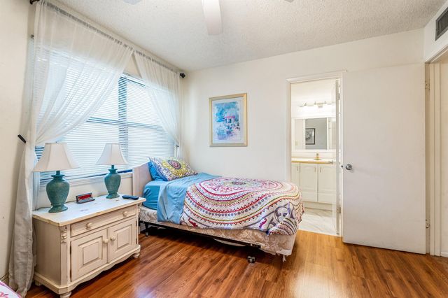 4450 Highway A1a 402, Vero Beach, FL 32963