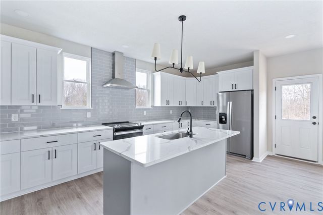 63 Hatcher Rd, Cumberland, VA 23139