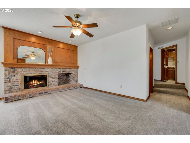 2105 BRIDLE Way, West Linn, OR 97068