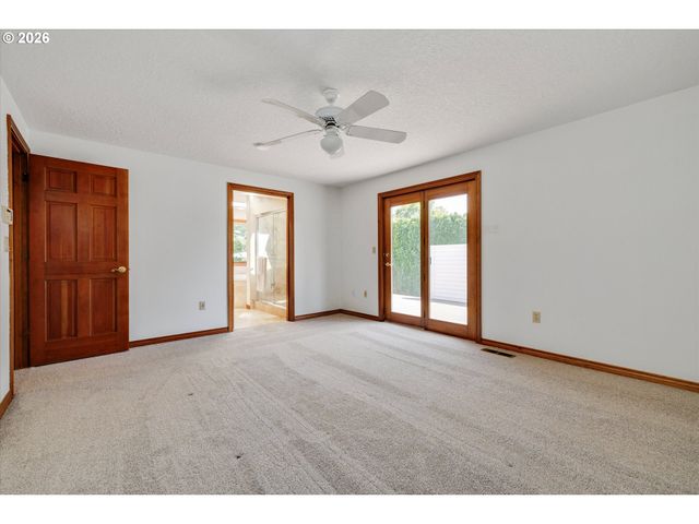 2105 BRIDLE Way, West Linn, OR 97068