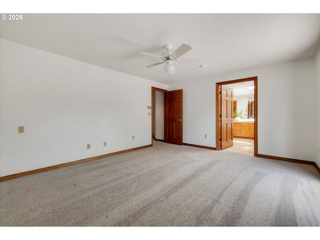 2105 BRIDLE Way, West Linn, OR 97068