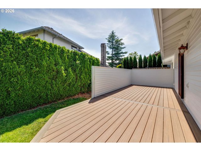 2105 BRIDLE Way, West Linn, OR 97068
