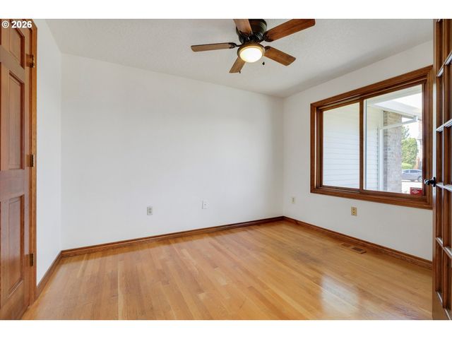 2105 BRIDLE Way, West Linn, OR 97068