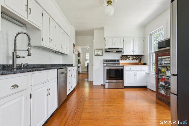24 Warren Avenue, Groton, CT 06355