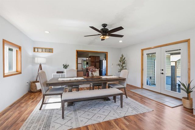 805 Miller Drive, Oregon, WI 53575