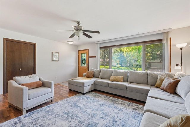 805 Miller Drive, Oregon, WI 53575