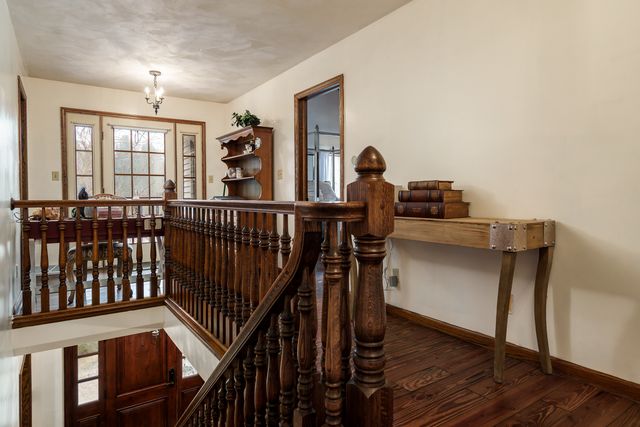 9695 Ridgeview Road, Belvidere, IL 61008