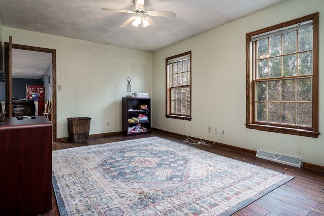 9695 Ridgeview Road, Belvidere, IL 61008