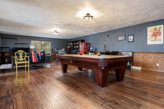 9695 Ridgeview Road, Belvidere, IL 61008