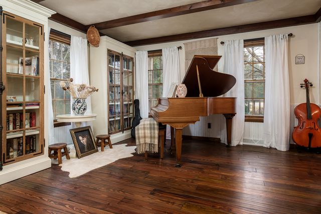 9695 Ridgeview Road, Belvidere, IL 61008