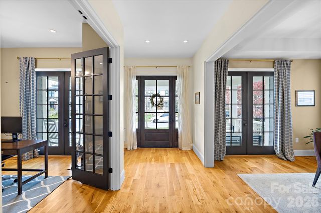 2649 Chesterfield Avenue, Charlotte, NC 28205