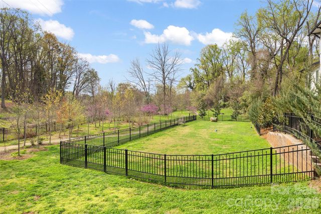 2649 Chesterfield Avenue, Charlotte, NC 28205