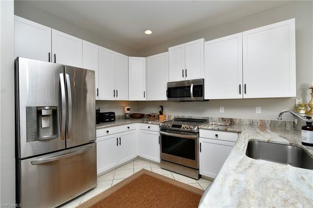 2297 Carnaby CT, Lehigh Acres, FL 33973