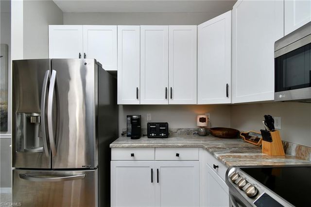 2297 Carnaby CT, Lehigh Acres, FL 33973