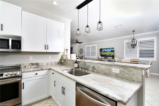 2297 Carnaby CT, Lehigh Acres, FL 33973