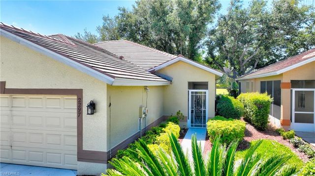 2297 Carnaby CT, Lehigh Acres, FL 33973