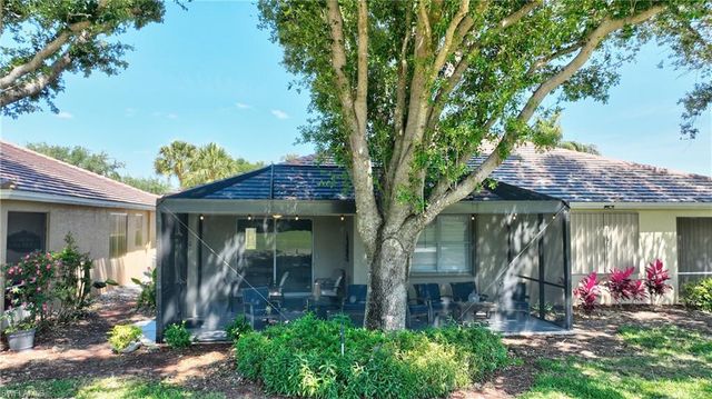 2297 Carnaby CT, Lehigh Acres, FL 33973