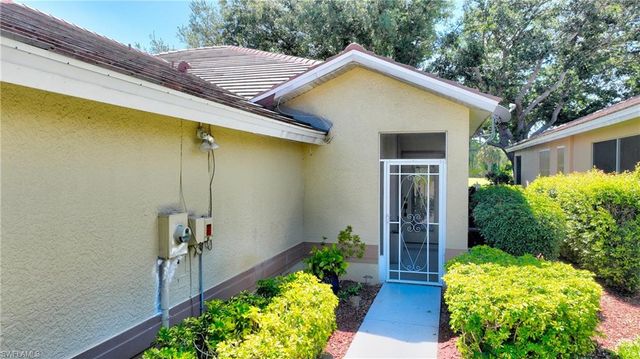 2297 Carnaby CT, Lehigh Acres, FL 33973