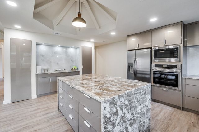 3401 Cross Bend Road, Plano, TX 75023