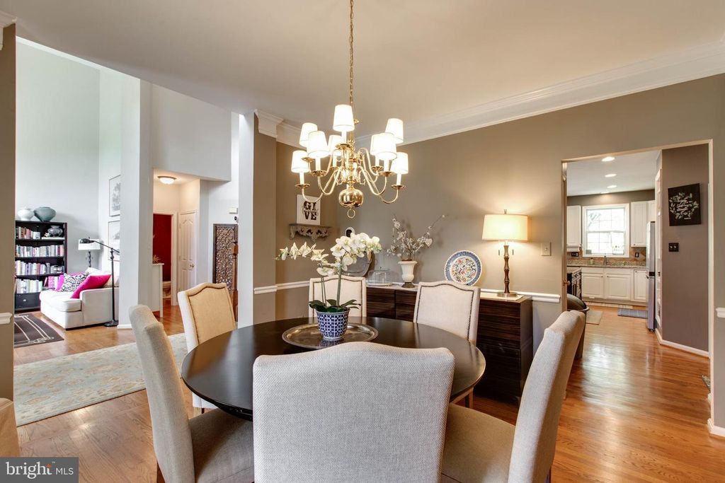 Image 12 of property listing at 10533 CHESHAM WAY, Woodstock, MD 21163