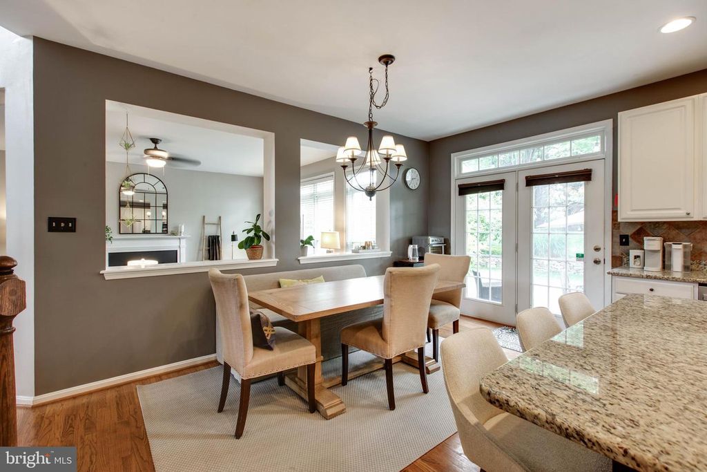 Image 18 of property listing at 10533 CHESHAM WAY, Woodstock, MD 21163