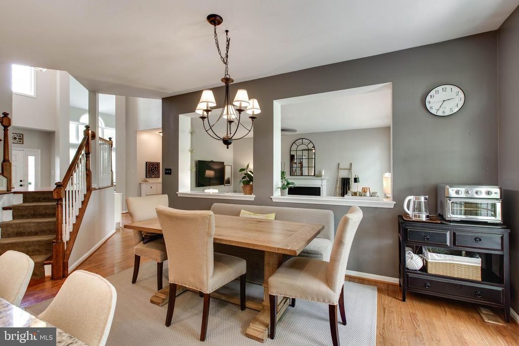 Image 19 of property listing at 10533 CHESHAM WAY, Woodstock, MD 21163