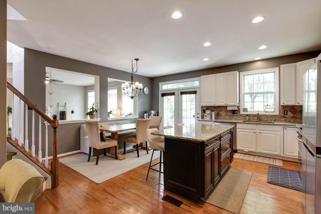 Image 21 of property listing at 10533 CHESHAM WAY, Woodstock, MD 21163