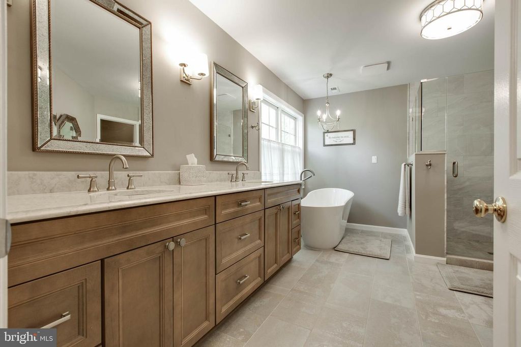 Image 35 of property listing at 10533 CHESHAM WAY, Woodstock, MD 21163