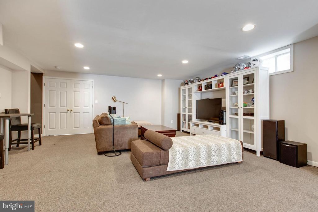 Image 49 of property listing at 10533 CHESHAM WAY, Woodstock, MD 21163