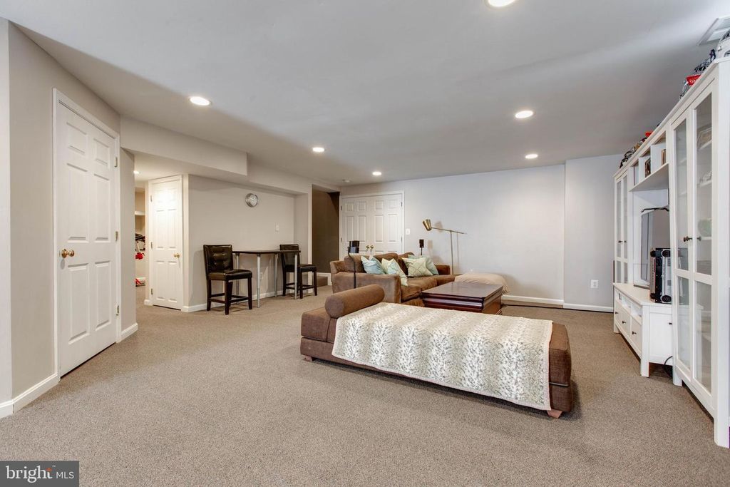 Image 50 of property listing at 10533 CHESHAM WAY, Woodstock, MD 21163