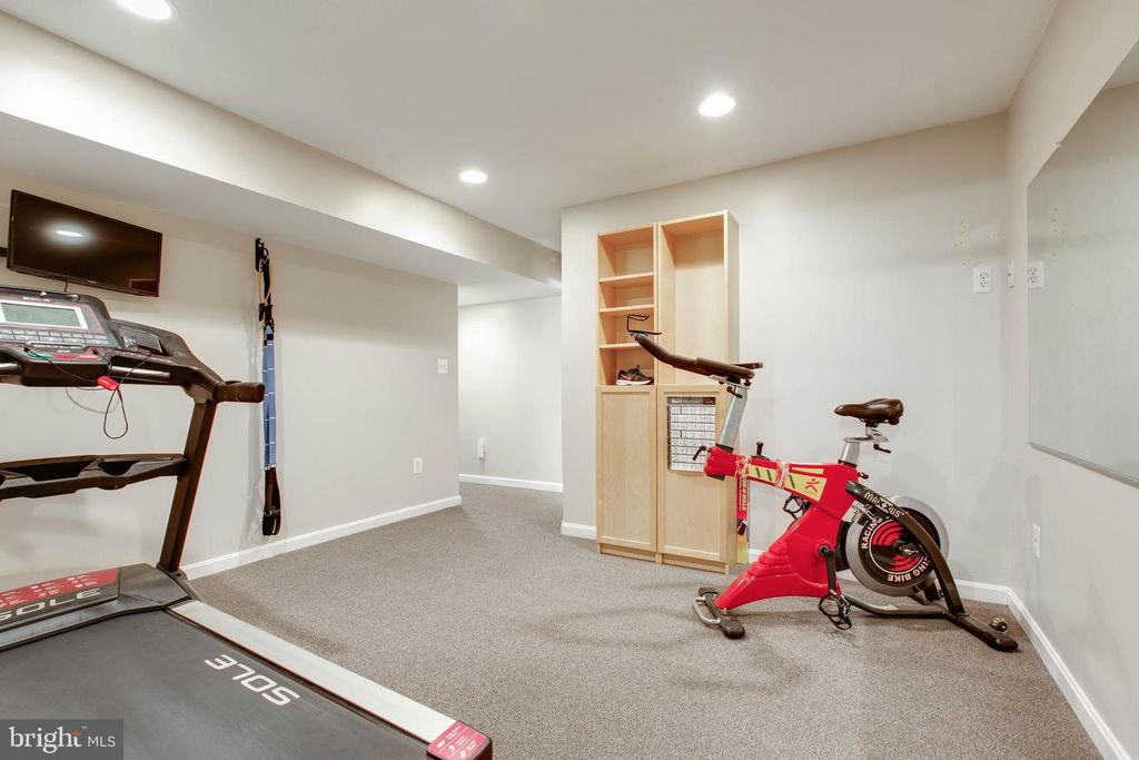 Image 56 of property listing at 10533 CHESHAM WAY, Woodstock, MD 21163