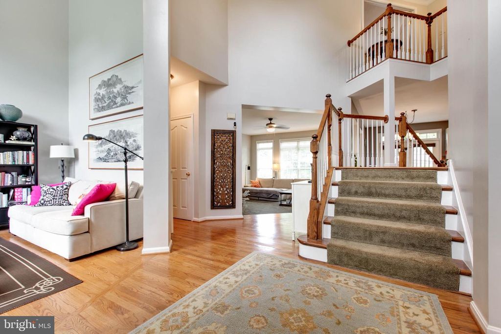 Image 6 of property listing at 10533 CHESHAM WAY, Woodstock, MD 21163